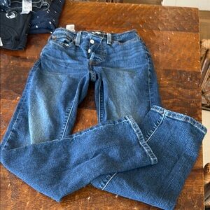 Levi’s “Wedgie Straight” Jeans